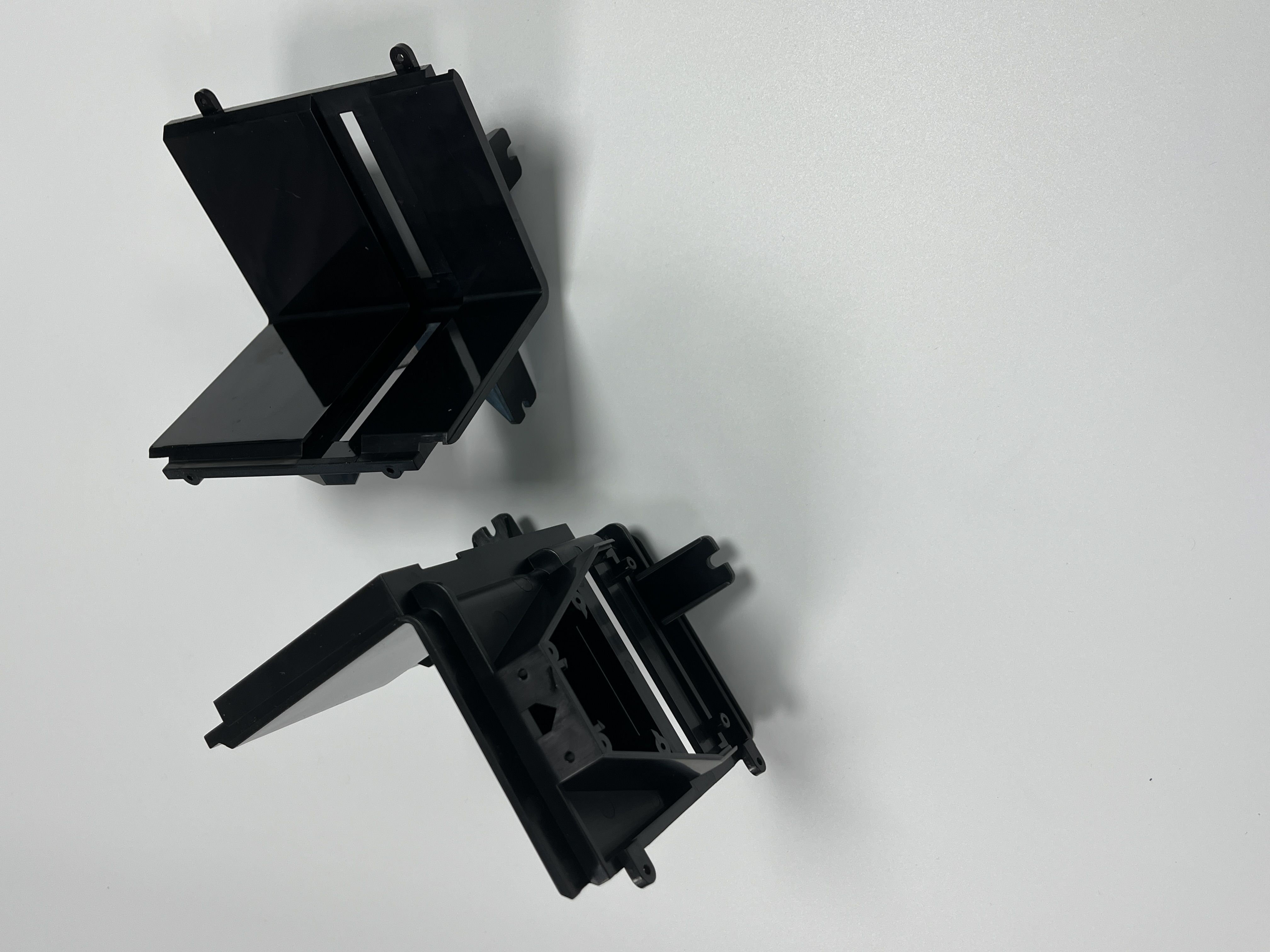 plastic part pieza de plástico