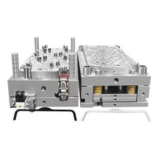 Molde de inyección de fabricantes de moho de alta calidad para colgadora de ropa PA6 PET PC