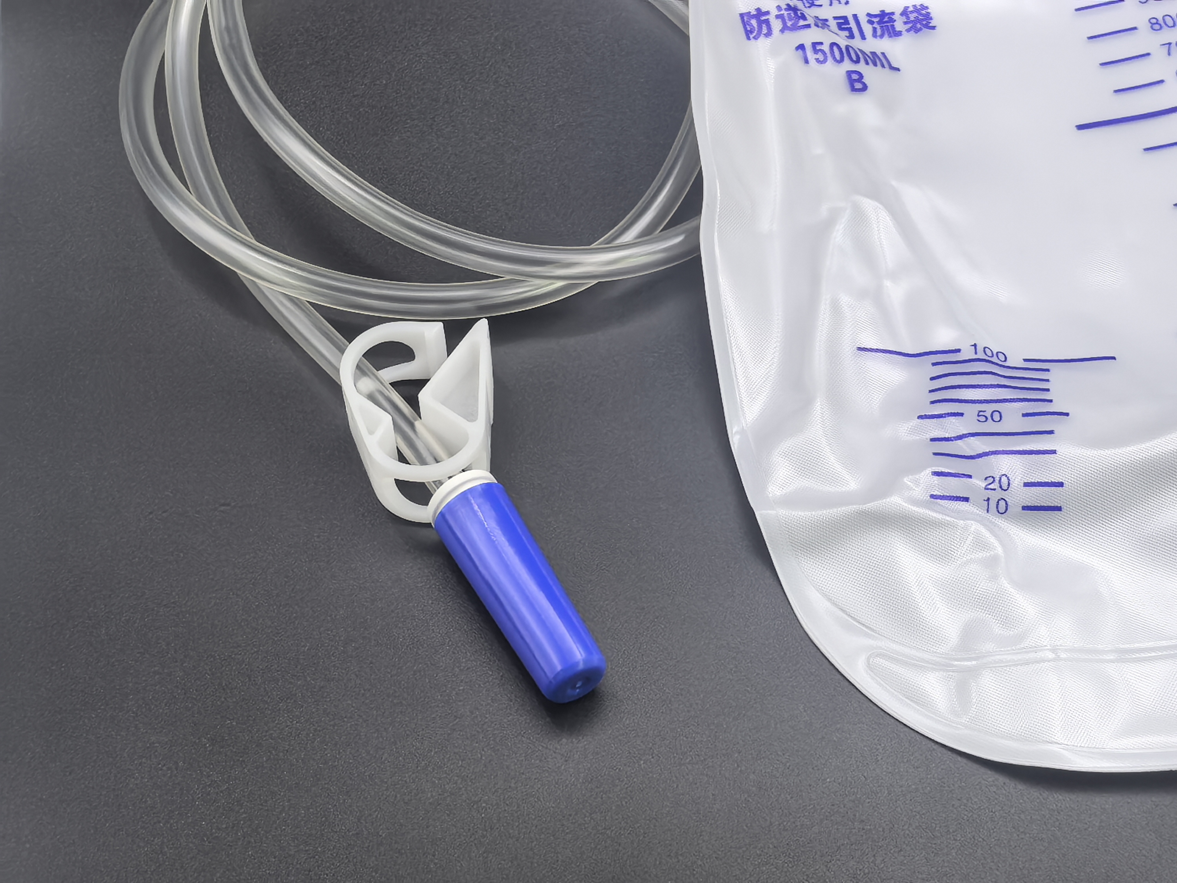 La precisión detrás de los moldes de inyección de bolsas de orina médicas