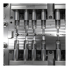Molde de herramientas de cilindro en T de cavidad pulida de acero S136 HRC48-52, puerta submarina grande de Material PP de 1x8 cavidades