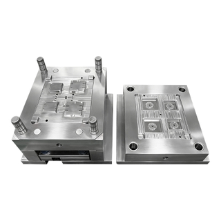 2+2 moldeado de acero pulido de la cubierta de la cara del lado 1.2083ESR HRC48-52 de la puerta del cuerno del material del ABS pequeño 