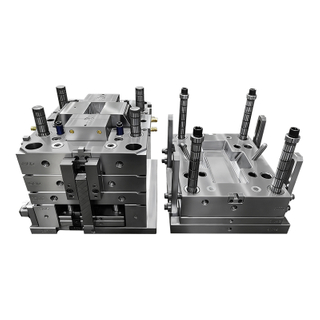 ISO9001 Certificado 2 + 2 cavidades Servicio de molde OEM PP blanco Puerta puntiaguda Acero para molde 2083 HRC48-52 Eje de tornillo de plástico o cubiertas de eje Molde 